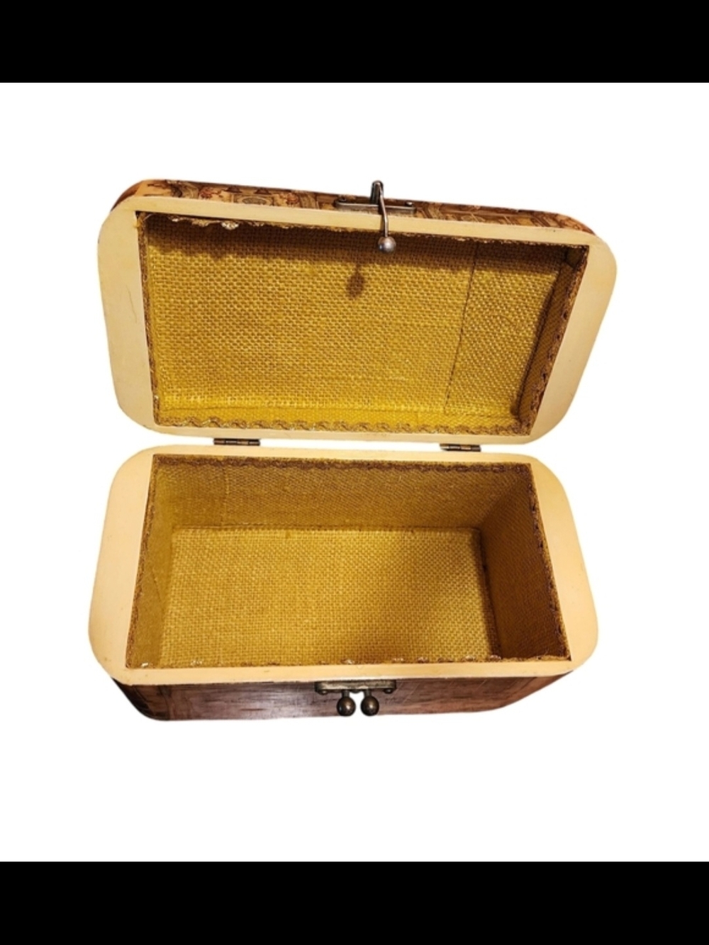 Vintage-inspired Decorative Train Case Purse Sewing Box  in Cream and Brown - Picture 5 of 7